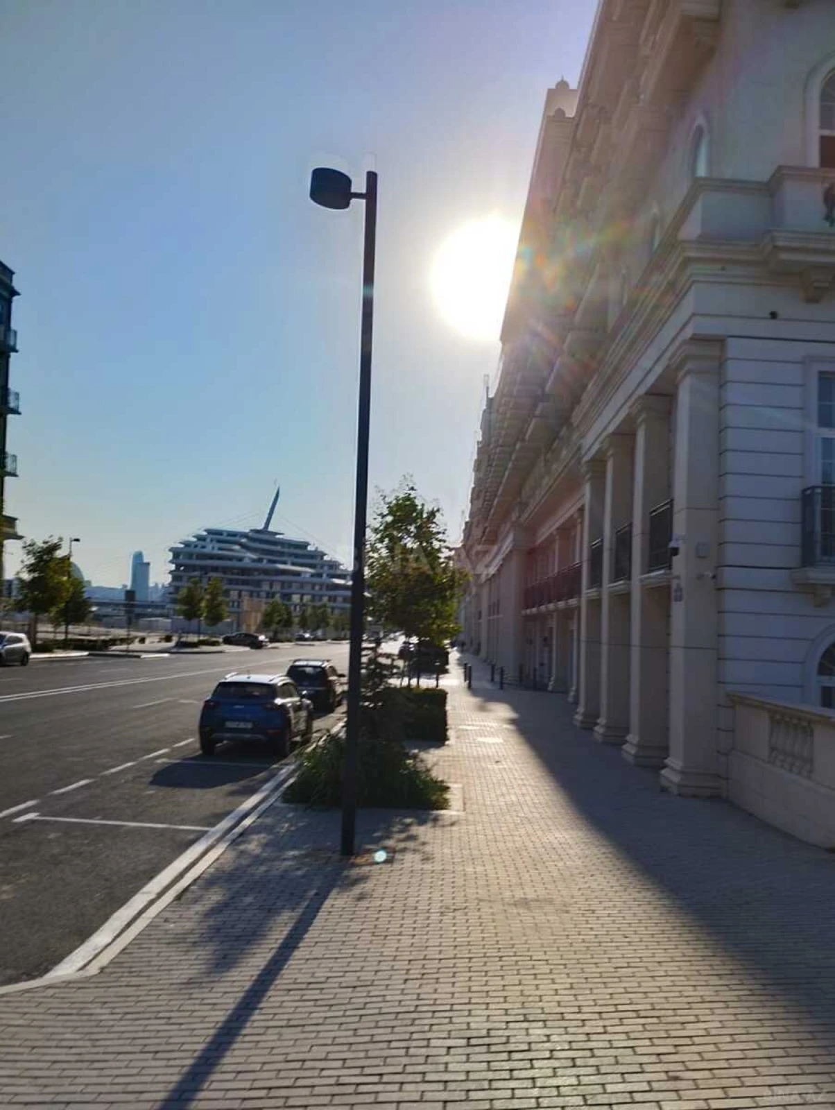 Satılır 3 otaqlı mənzil 147.1 m²