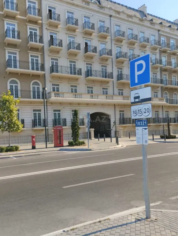 Satılır 3 otaqlı mənzil 147.1 m²