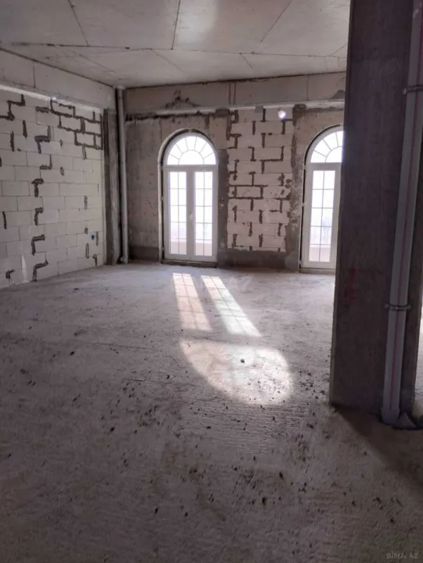 Satılır 3 otaqlı mənzil 147.1 m²