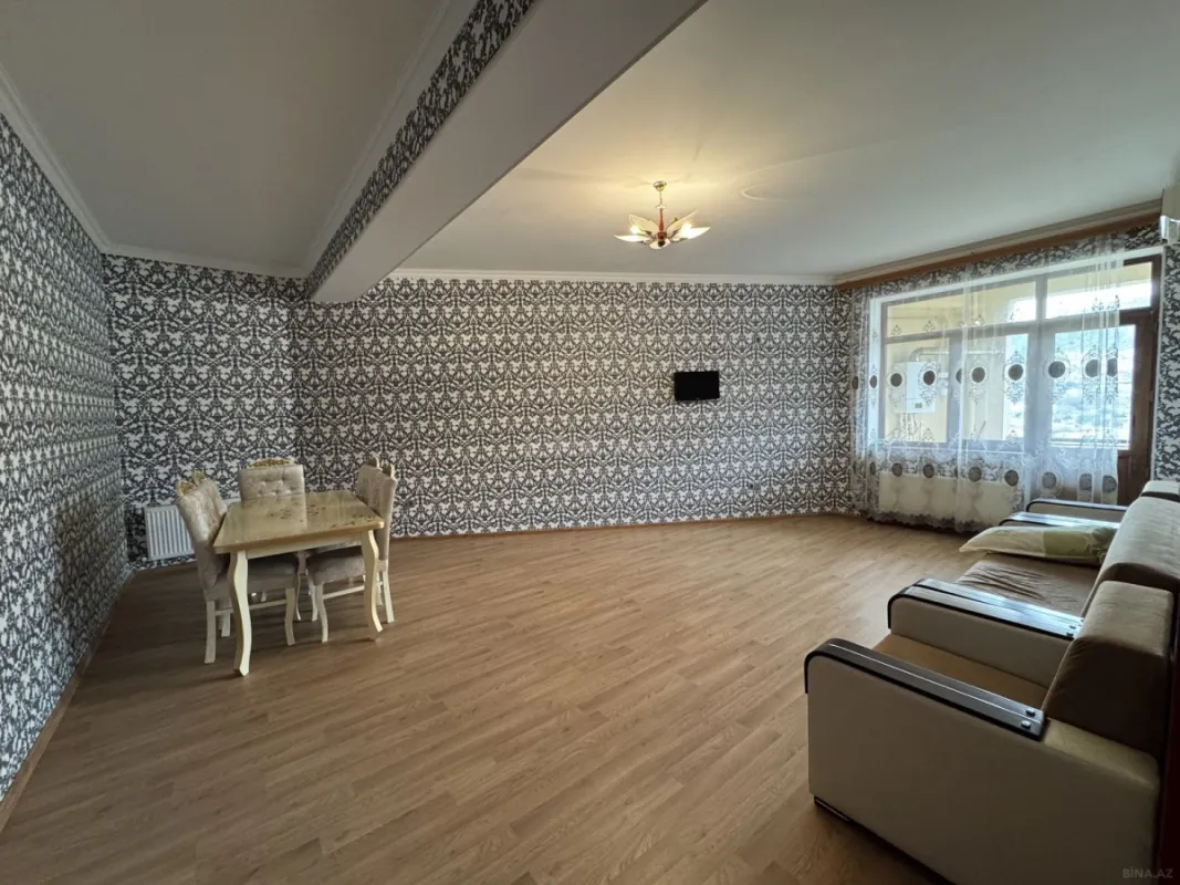 Kirayə verilir 3 otaqlı mənzil 135 m²
