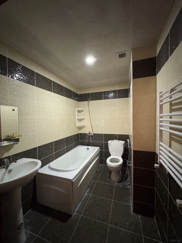 Kirayə verilir 3 otaqlı mənzil 135 m²