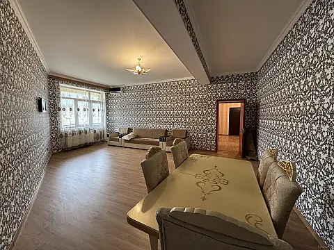 Kirayə verilir 3 otaqlı mənzil 135 m²