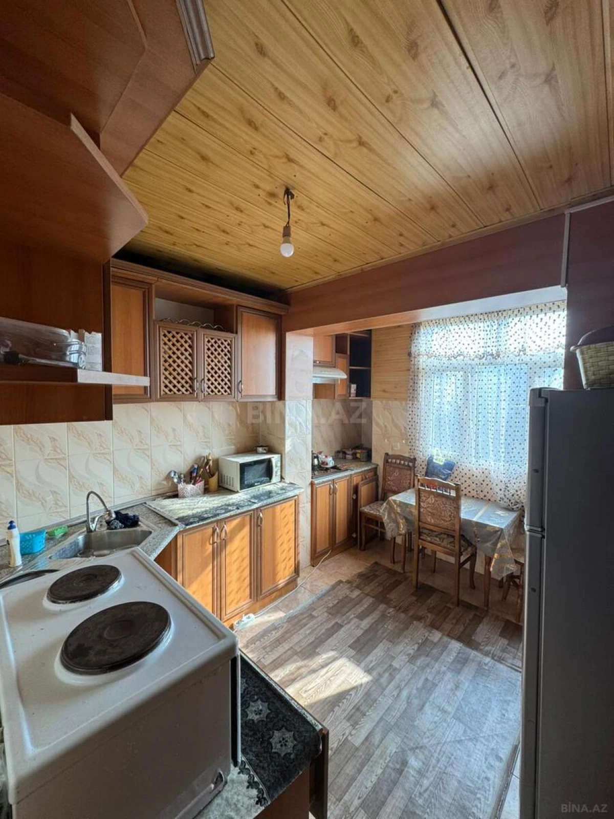 Satılır 5 otaqlı mənzil 120 m²