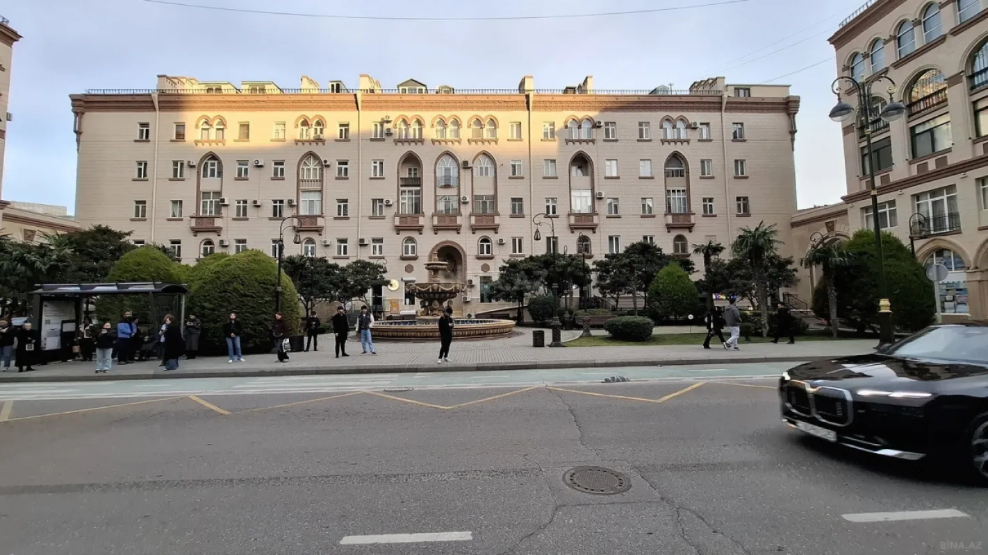 Kirayə verilir 3 otaqlı mənzil 100 m²