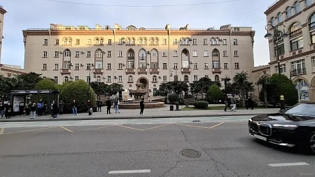 Kirayə verilir 3 otaqlı mənzil 100 m² — Bakı, Nizami 3 otaq 100.00 m²