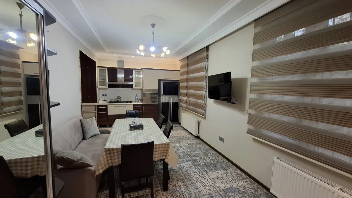 Kirayə verilir 3 otaqlı mənzil 100 m²