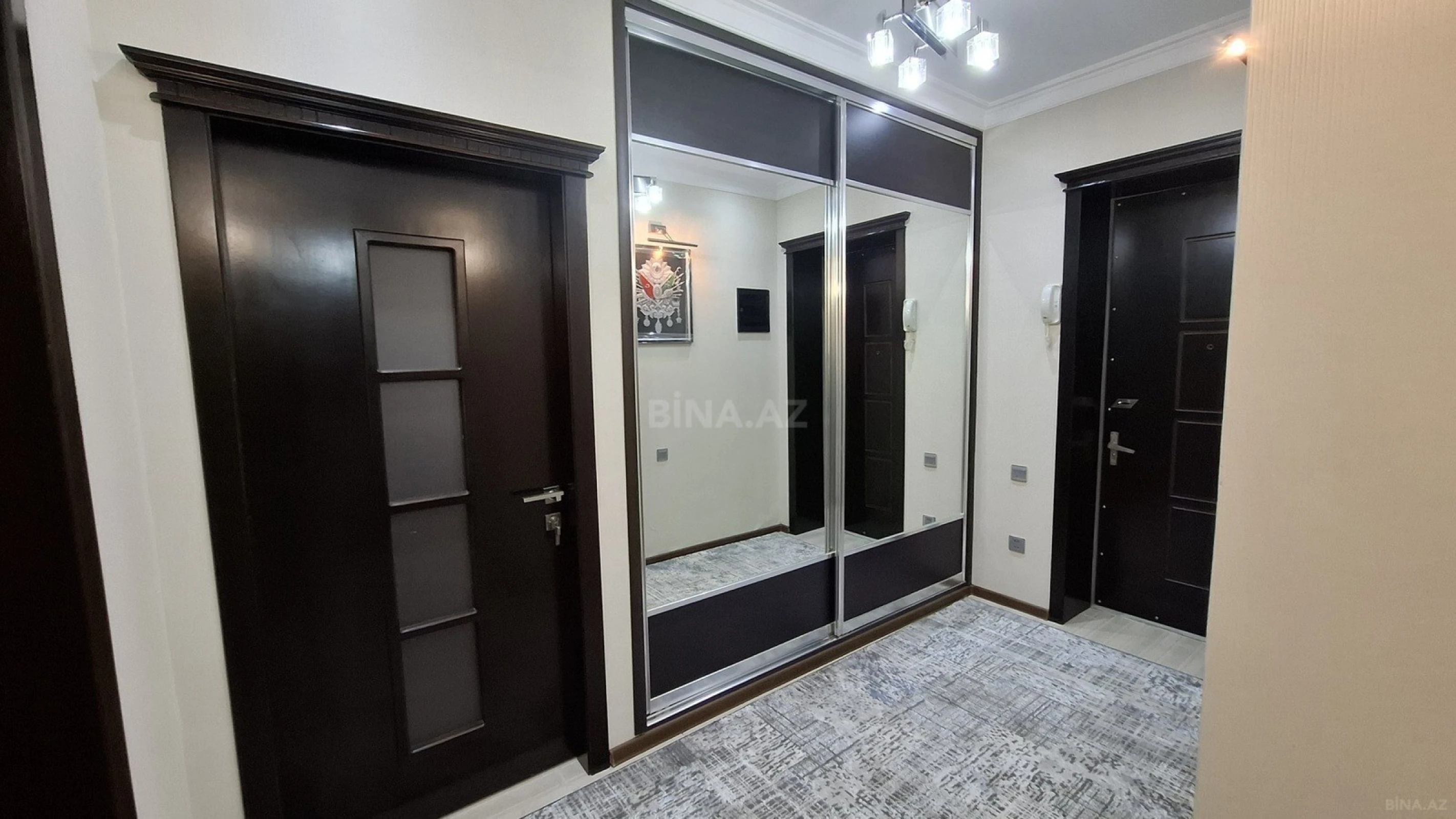 Kirayə verilir 3 otaqlı mənzil 100 m²