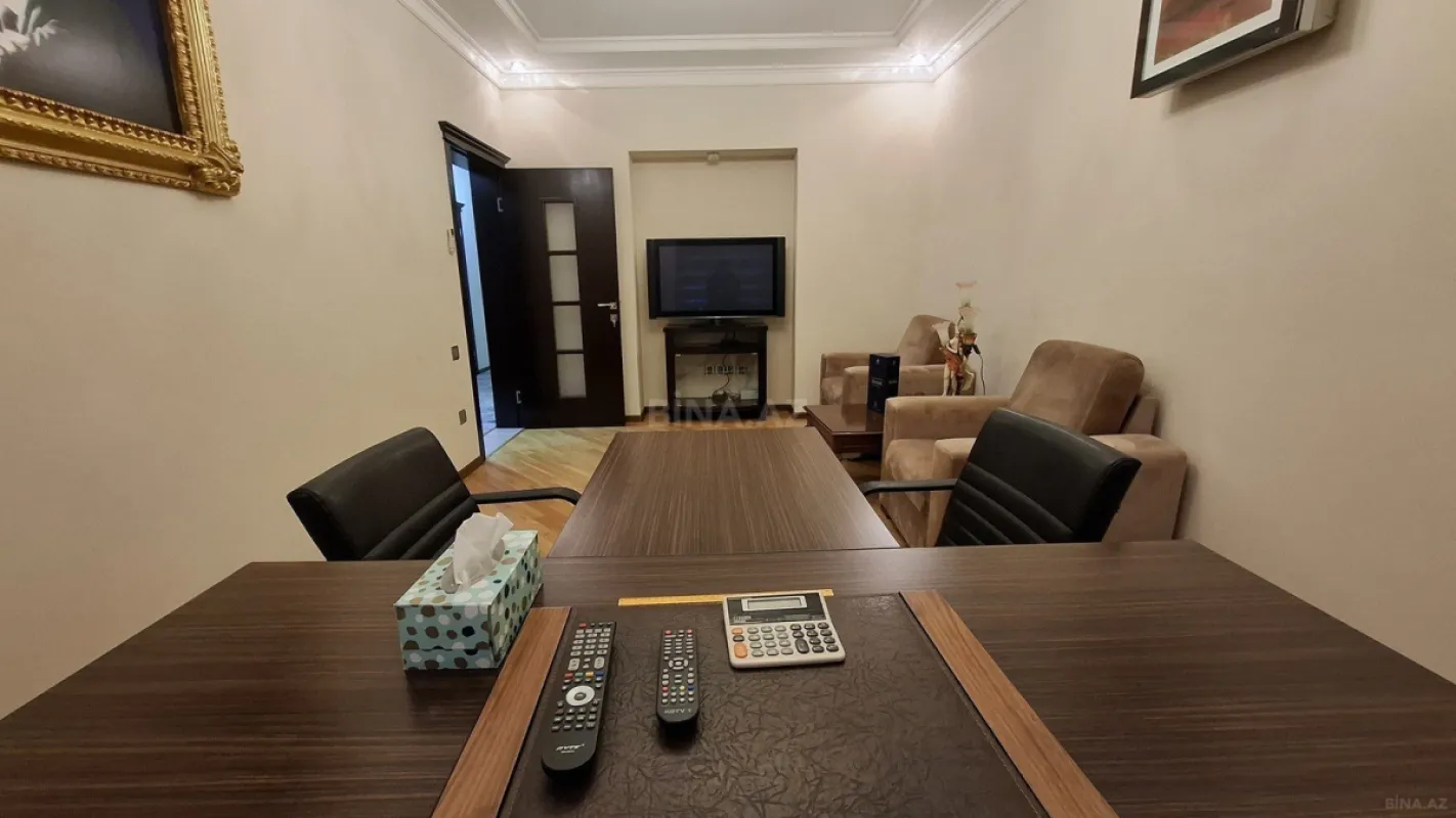 Kirayə verilir 3 otaqlı mənzil 100 m²