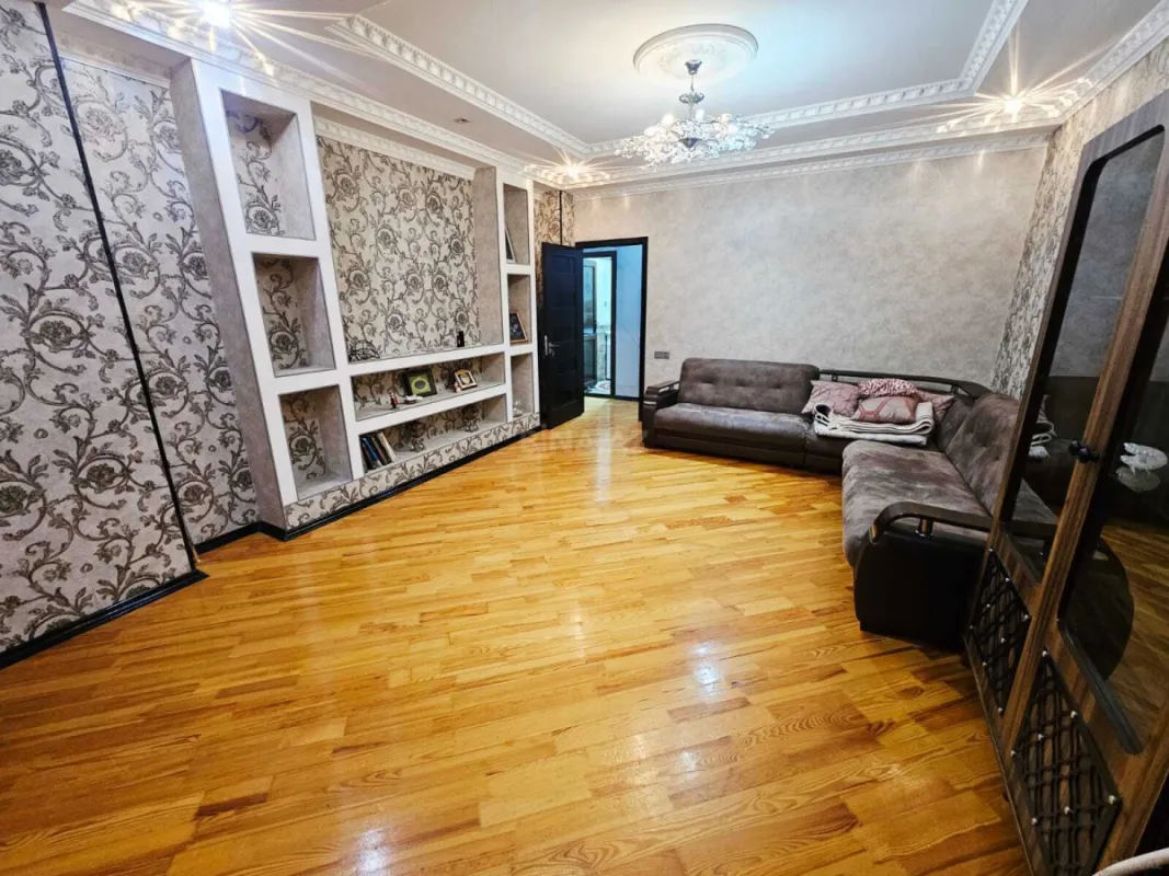 Satılır 3 otaqlı mənzil 85 m²