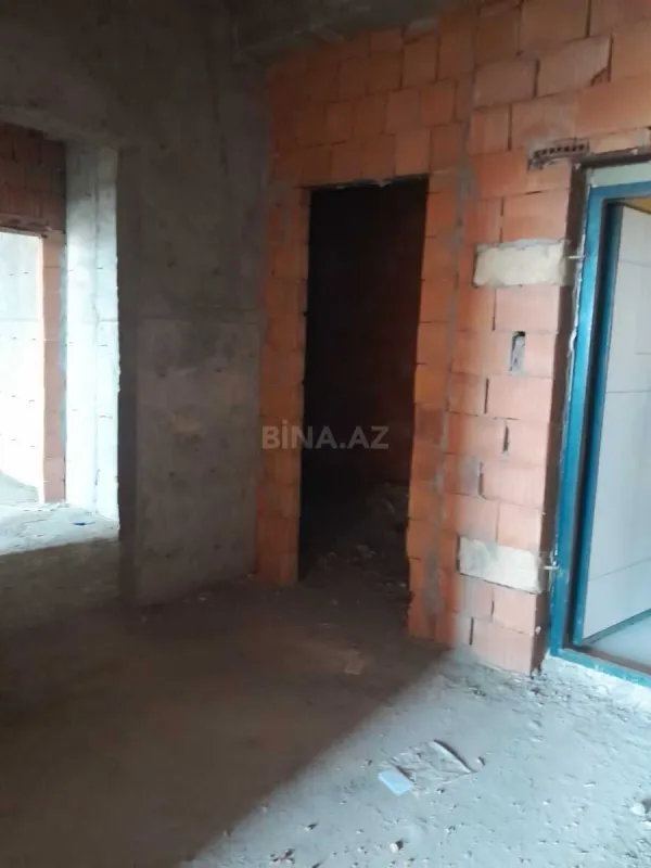 Satılır 3 otaqlı mənzil 136 m²