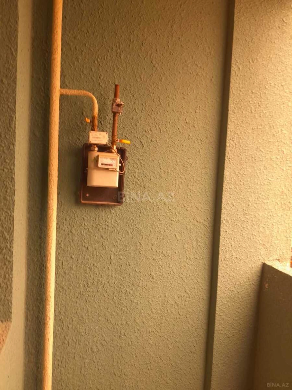 Satılır 3 otaqlı mənzil 136 m²