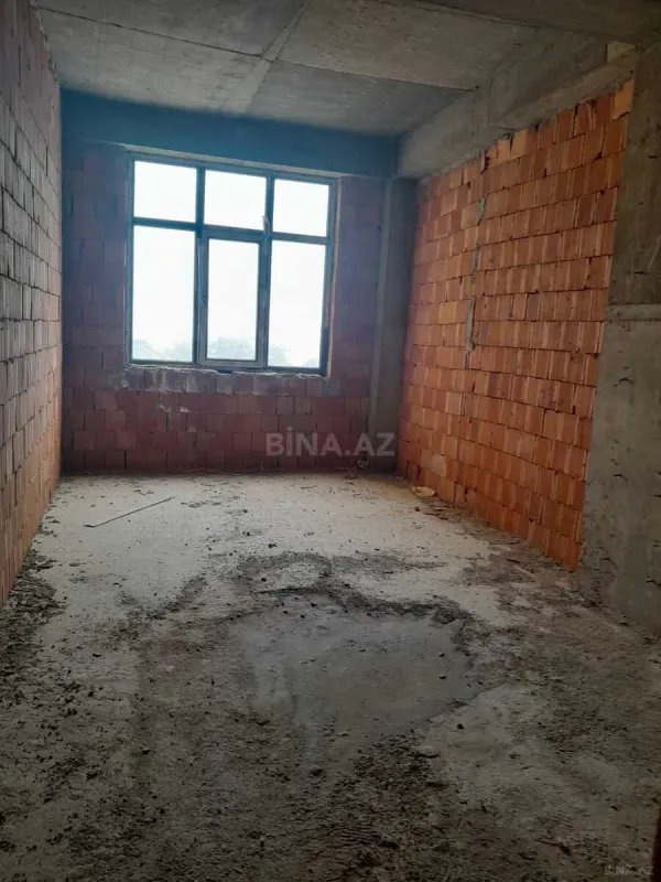 Satılır 3 otaqlı mənzil 136 m²