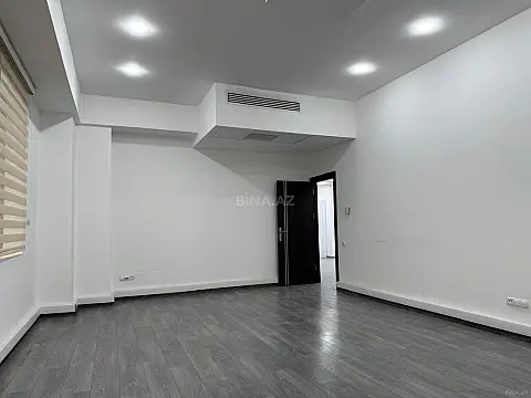 Kirayə verilir 4 otaqlı ofis 250 m²