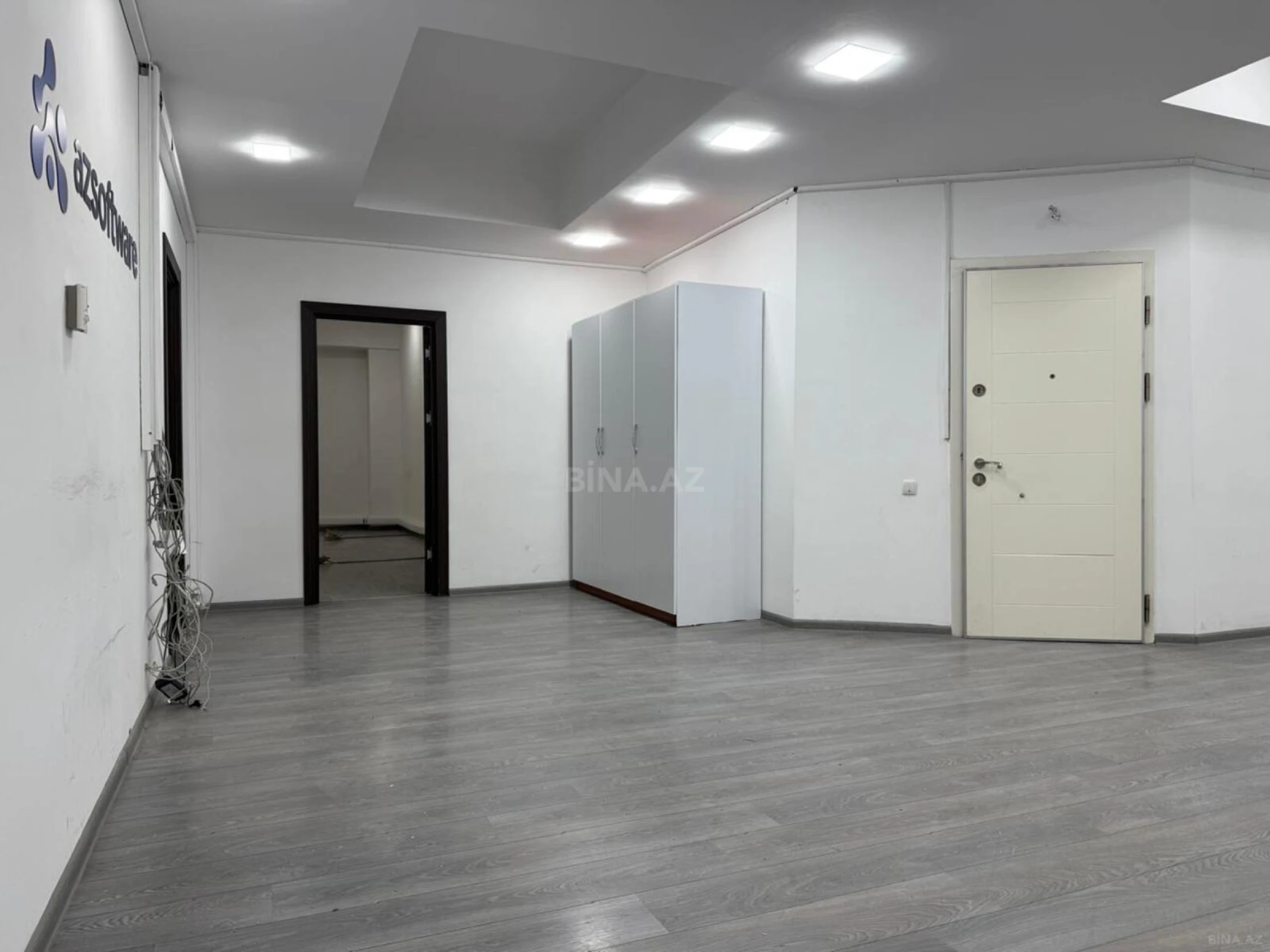 Kirayə verilir 4 otaqlı ofis 250 m²
