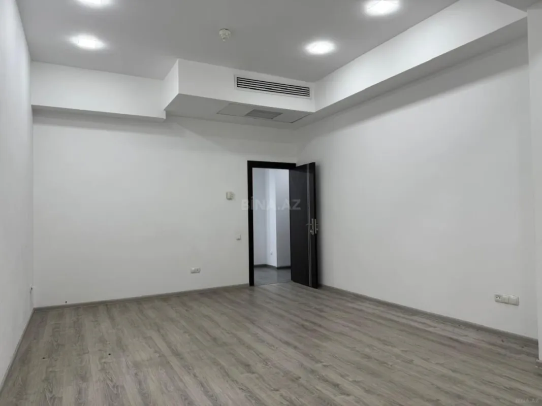 Kirayə verilir 4 otaqlı ofis 250 m²