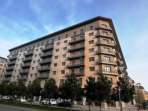 Satılır 2 otaqlı mənzil 91 m² — Bakı 2 otaq 91.00 m²