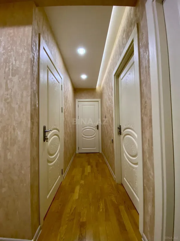 Satılır 3 otaqlı mənzil 98 m²