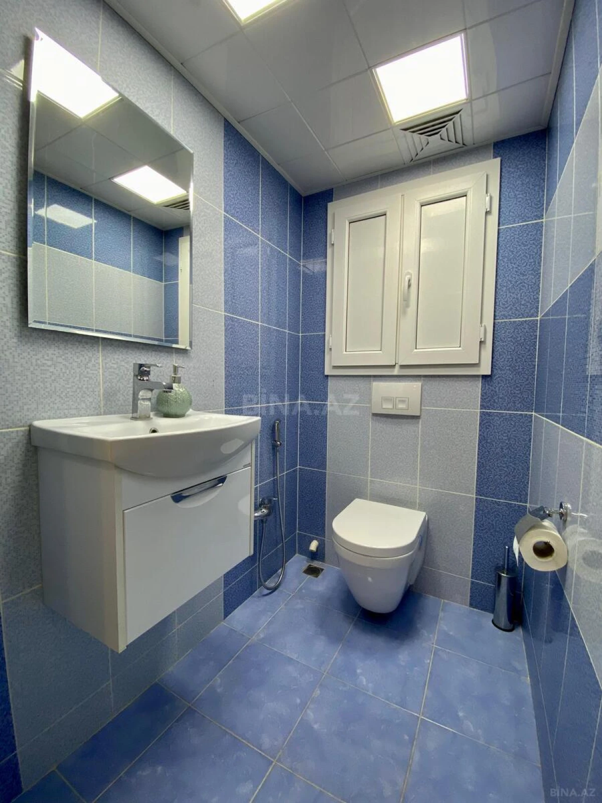 Satılır 3 otaqlı mənzil 98 m²