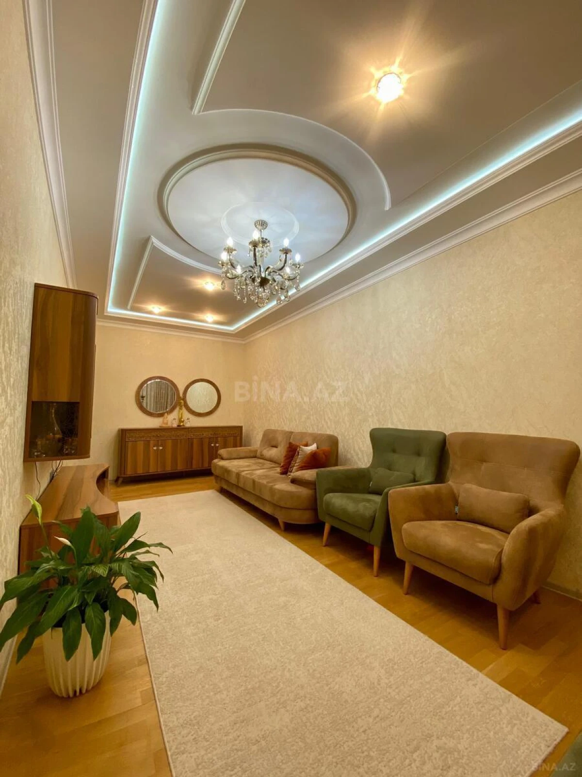 Satılır 3 otaqlı mənzil 98 m²