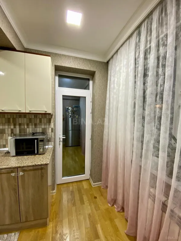 Satılır 3 otaqlı mənzil 98 m²
