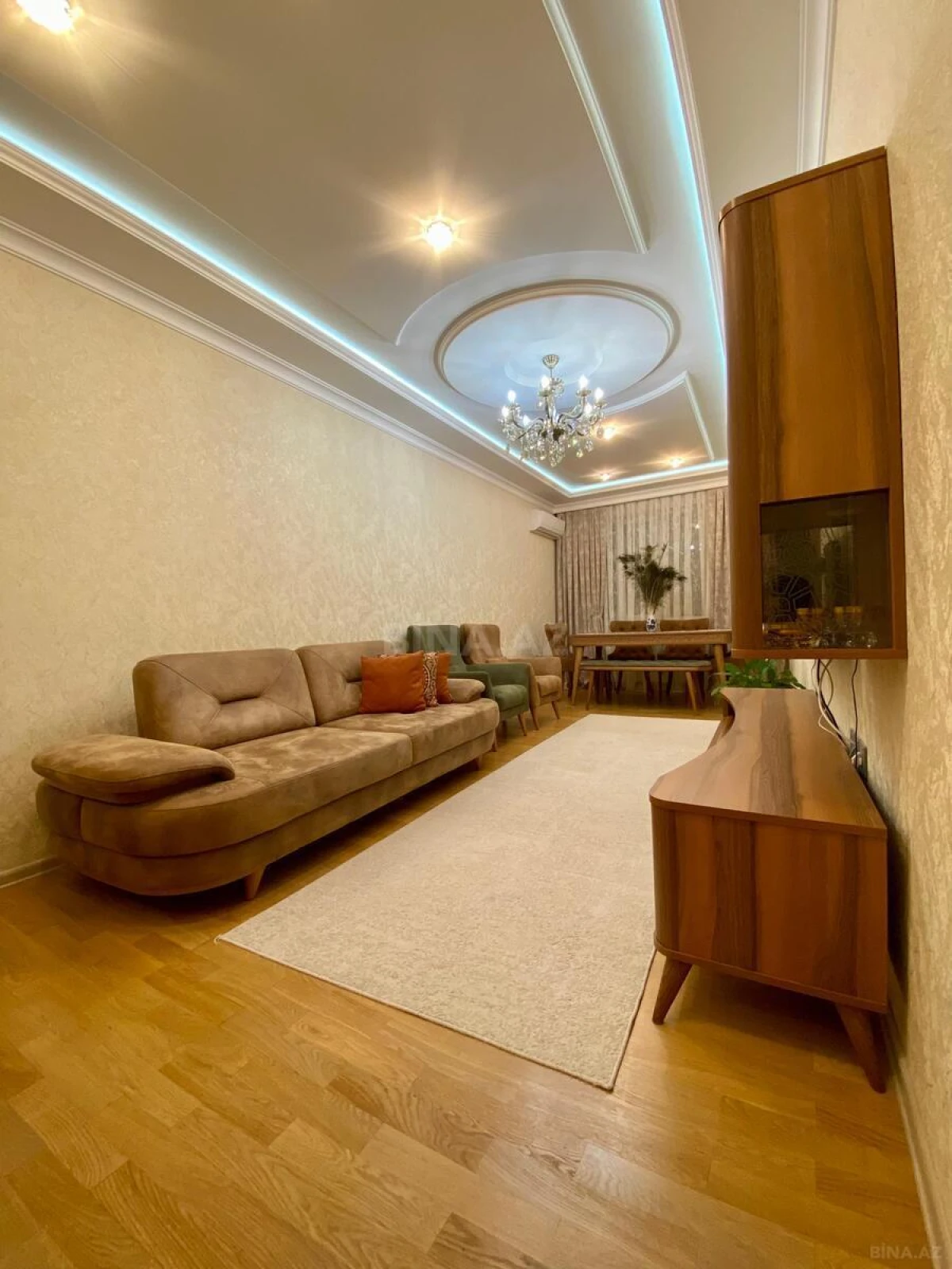 Satılır 3 otaqlı mənzil 98 m²