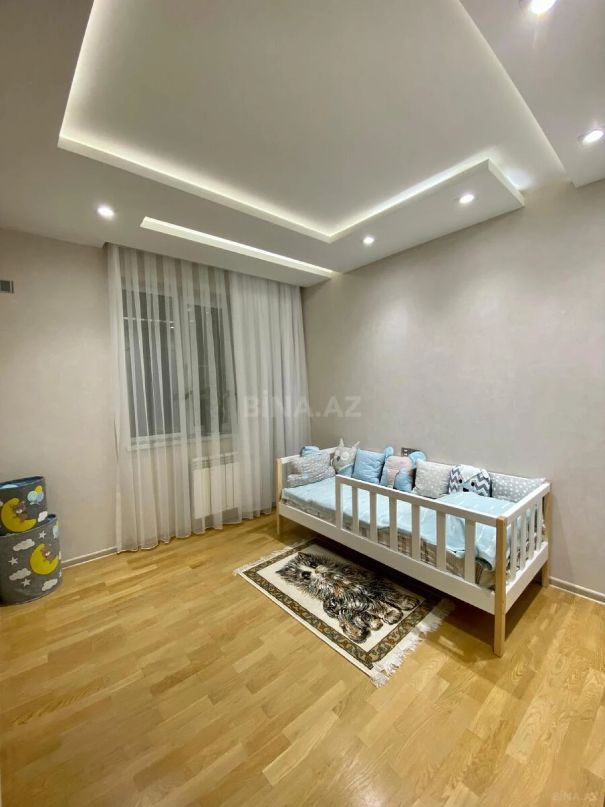 Satılır 3 otaqlı mənzil 98 m²