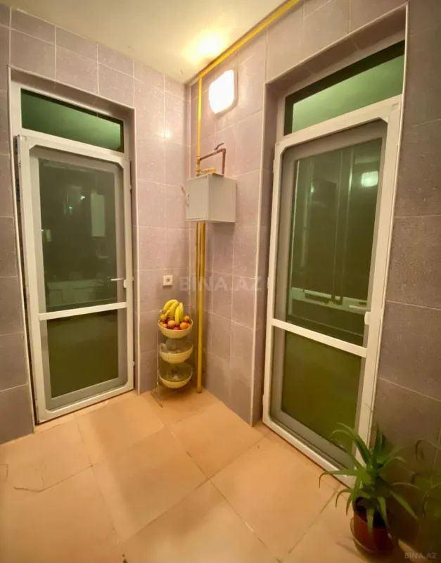 Satılır 3 otaqlı mənzil 98 m²