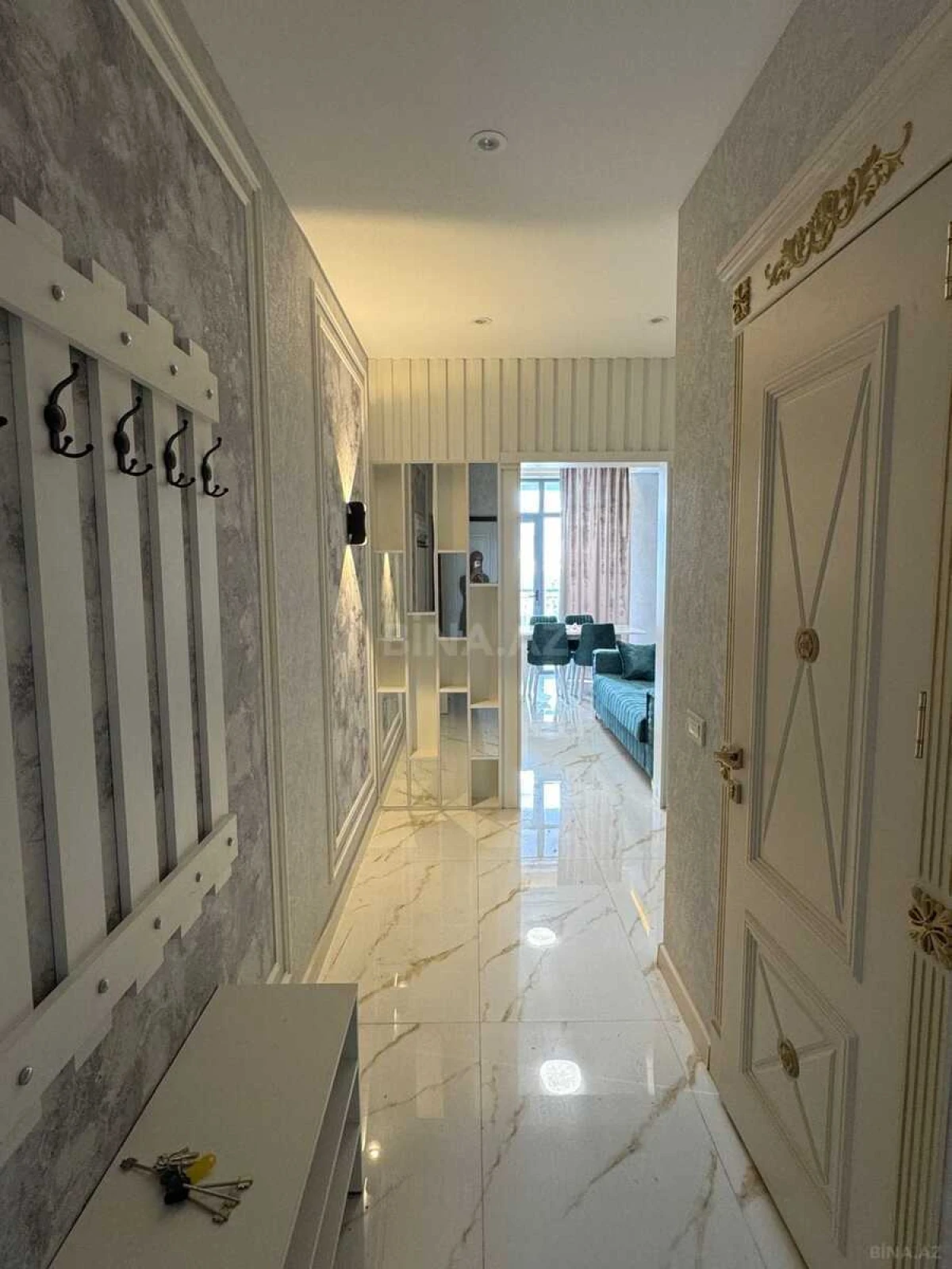 Kirayə verilir 2 otaqlı mənzil 67 m²
