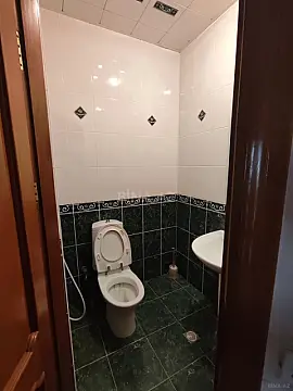 Satılır 2 otaqlı mənzil 102 m²