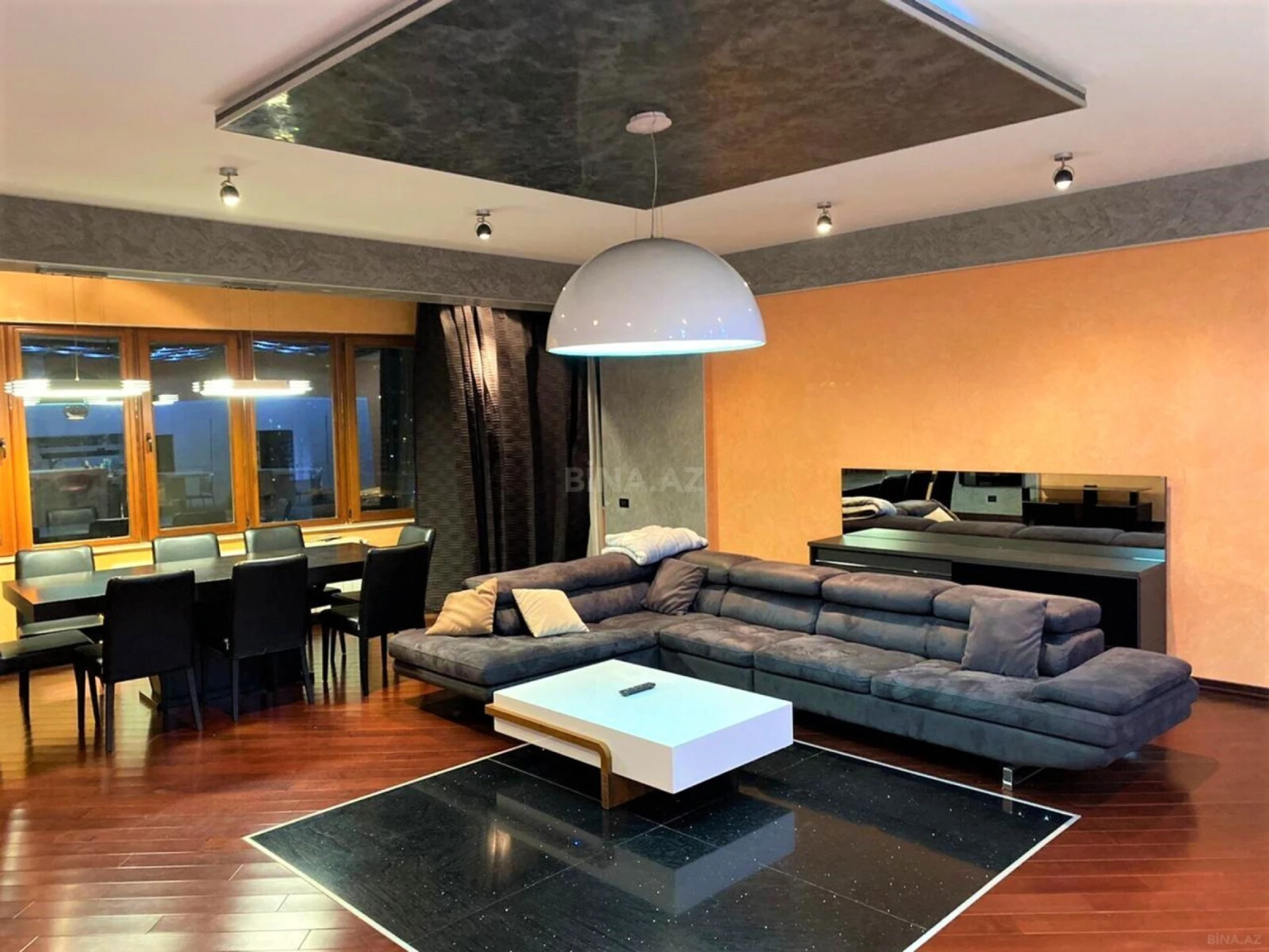 Kirayə verilir 4 otaqlı mənzil 250 m²