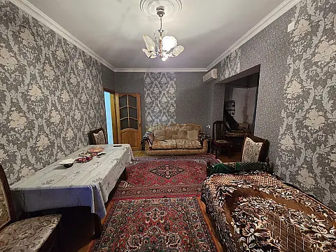 Satılır 2 otaqlı mənzil 65 m²