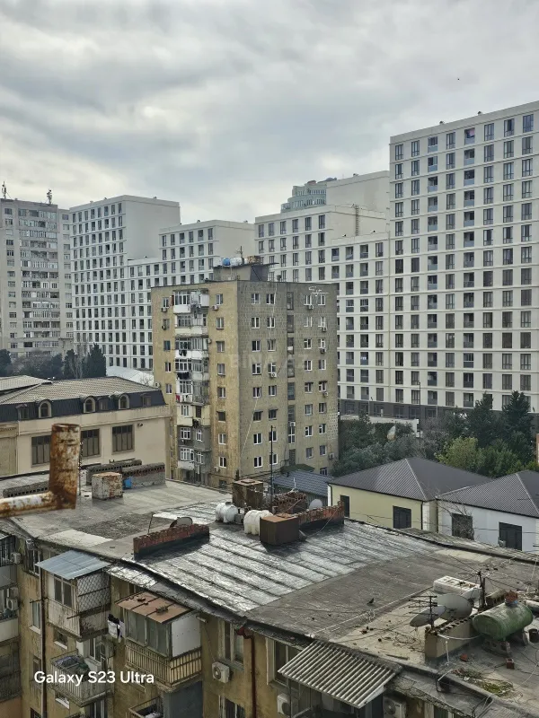 Satılır 3 otaqlı mənzil 120 m²