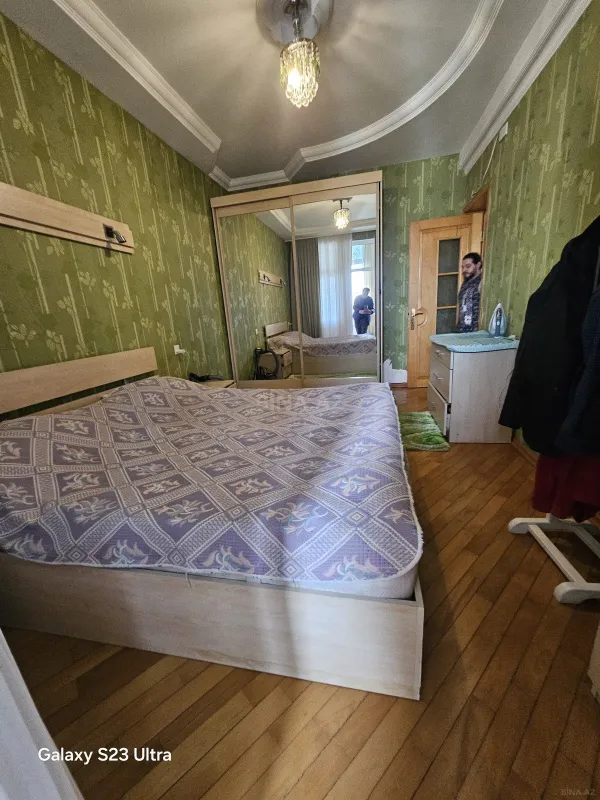 Satılır 3 otaqlı mənzil 120 m²