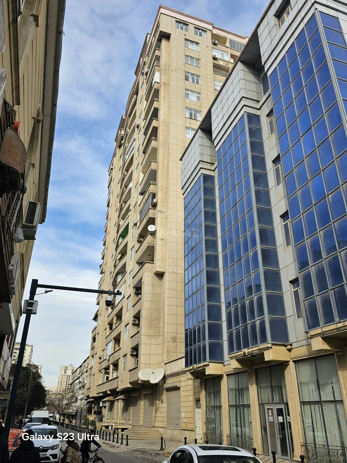 Satılır 3 otaqlı mənzil 120 m²