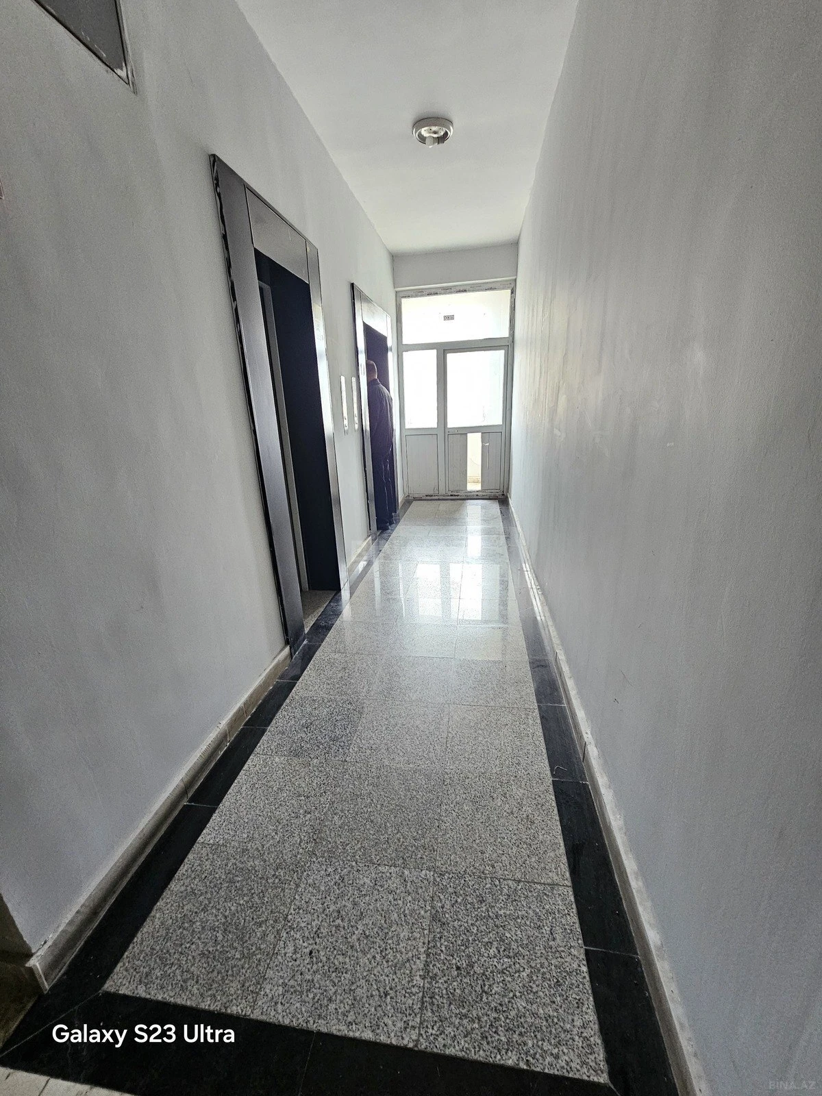 Satılır 3 otaqlı mənzil 120 m²