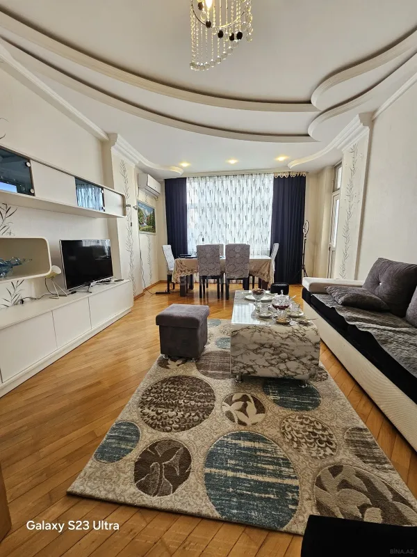 Satılır 3 otaqlı mənzil 120 m²