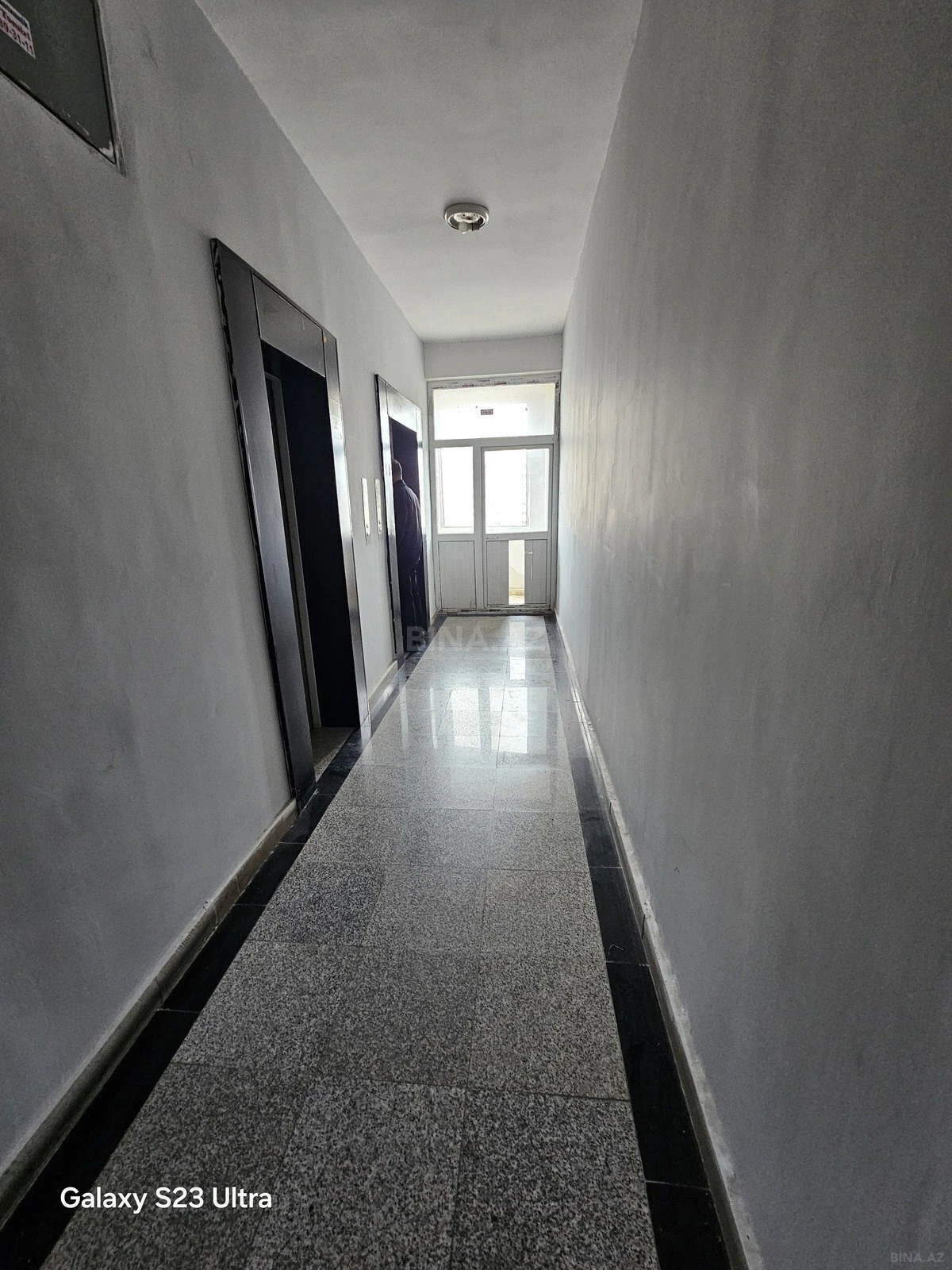 Satılır 3 otaqlı mənzil 120 m²