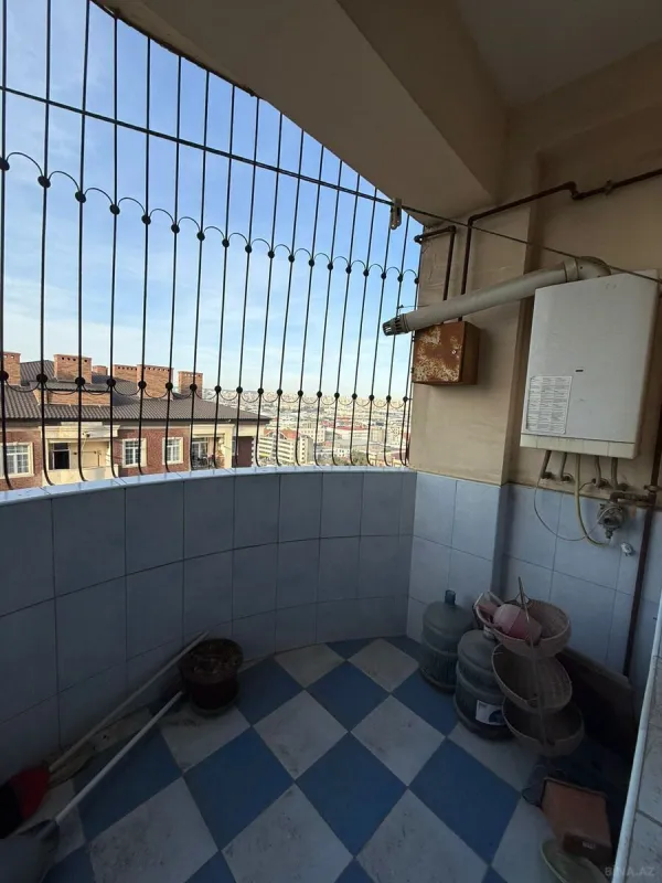 Kirayə verilir 3 otaqlı mənzil 130 m²