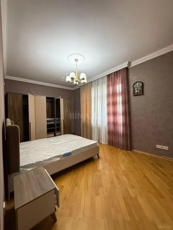 Kirayə verilir 3 otaqlı mənzil 130 m²