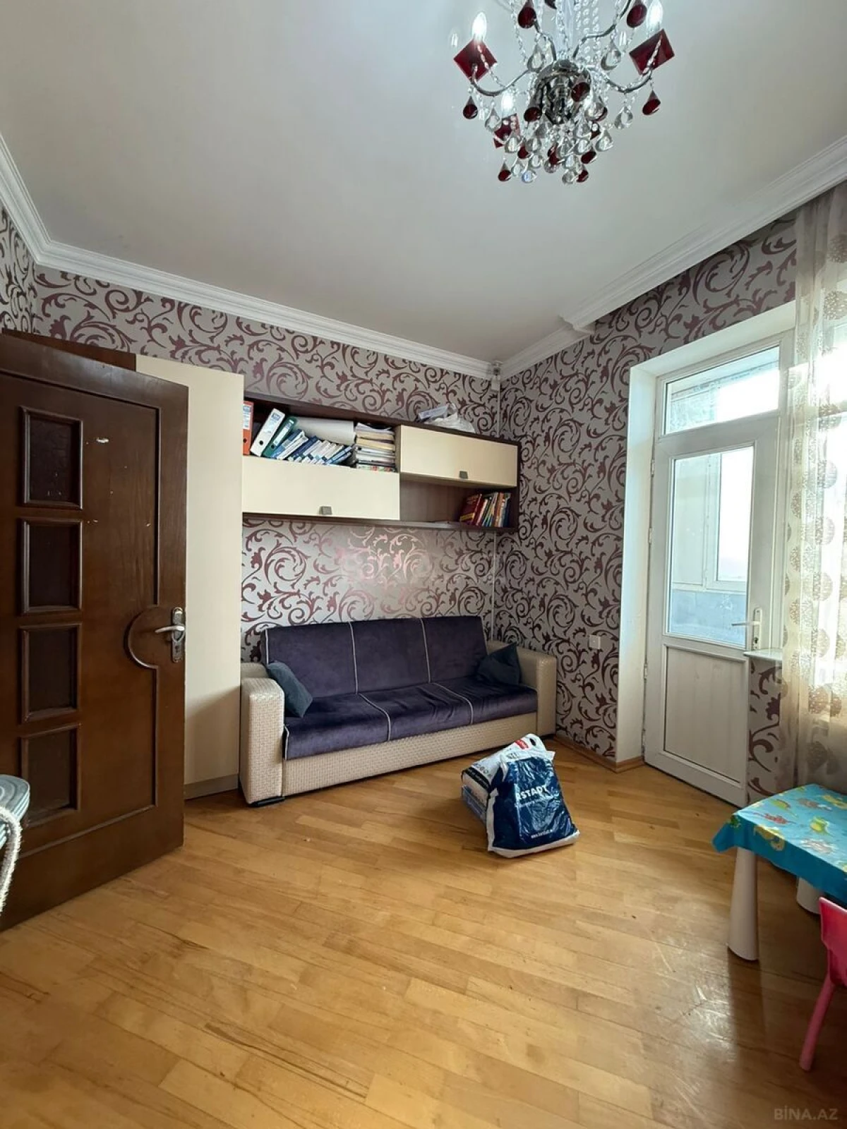 Kirayə verilir 3 otaqlı mənzil 130 m²