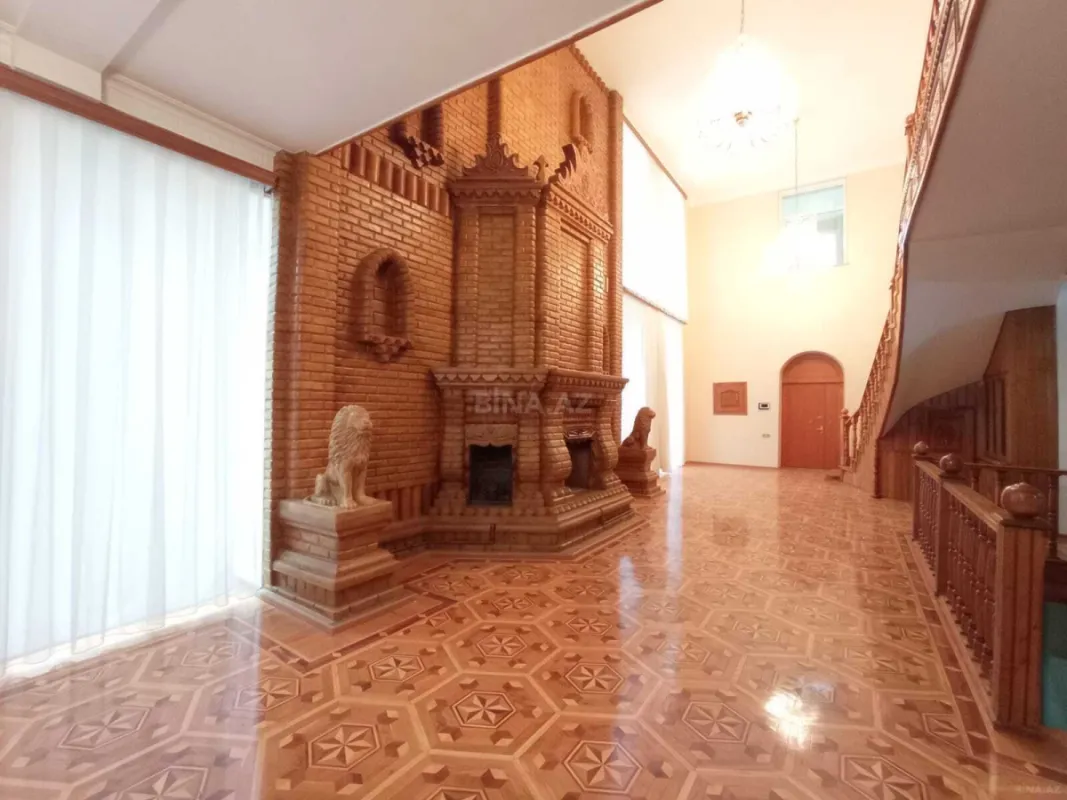 Kirayə verilir 6 otaqlı həyət evi 600 m²