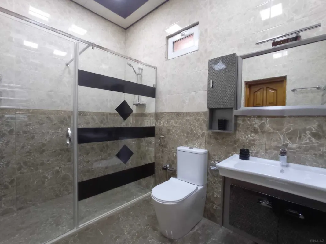 Kirayə verilir 6 otaqlı həyət evi 600 m²