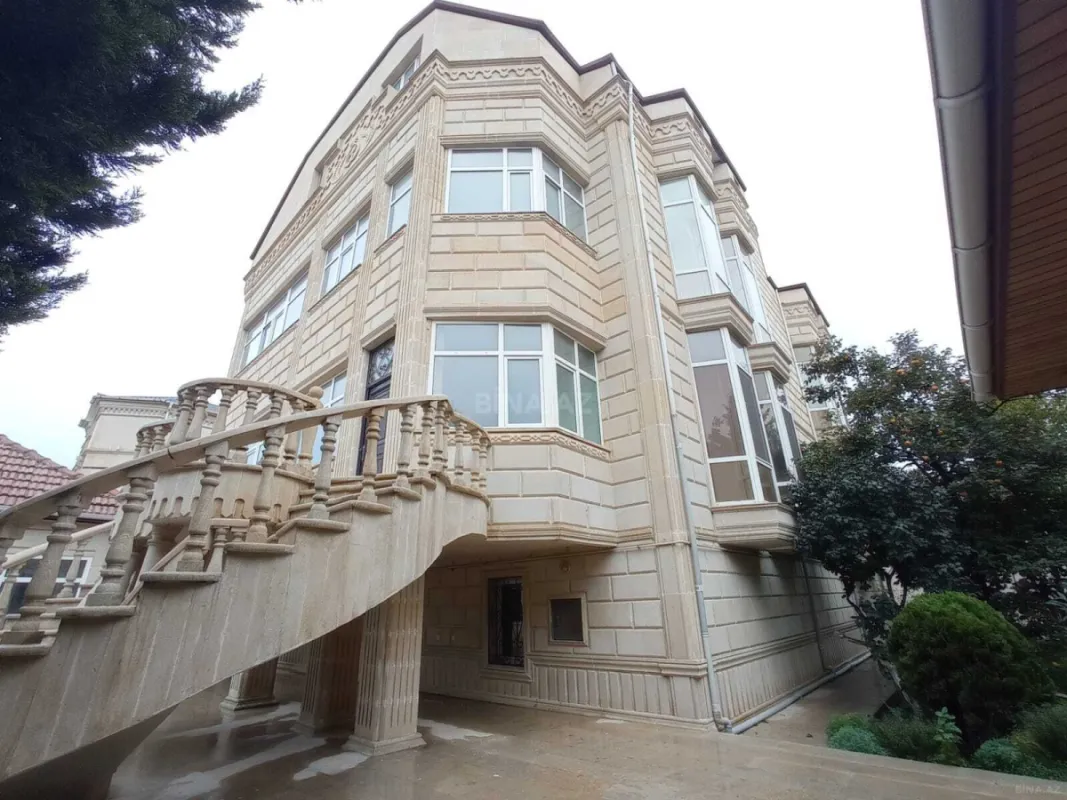 Kirayə verilir 6 otaqlı həyət evi 600 m²