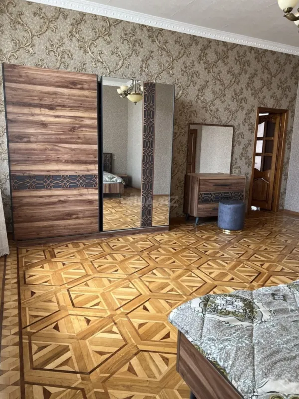 Kirayə verilir 6 otaqlı həyət evi 600 m²