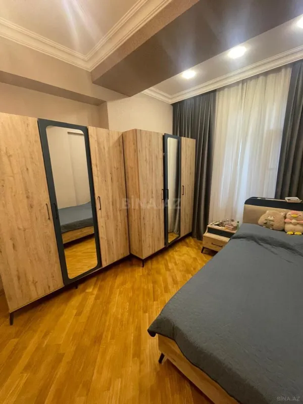 Satılır 3 otaqlı mənzil 120 m²