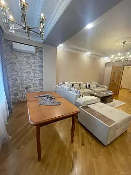 Satılır 3 otaqlı mənzil 120 m²