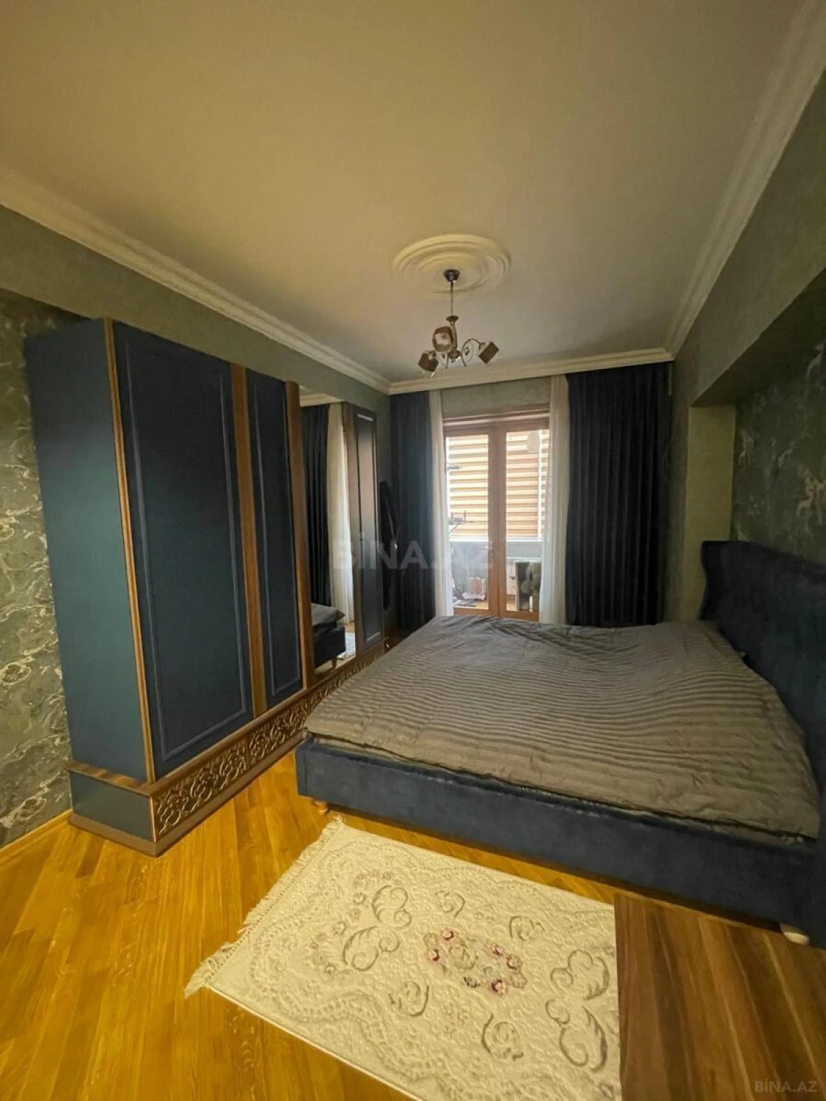 Satılır 3 otaqlı mənzil 120 m²