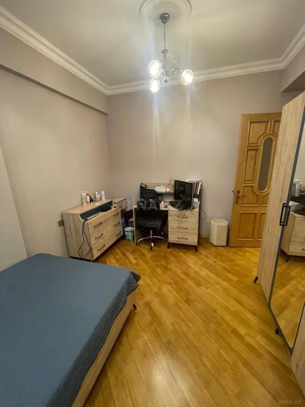 Satılır 3 otaqlı mənzil 120 m²