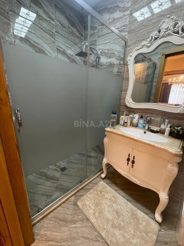 Satılır 3 otaqlı mənzil 120 m²
