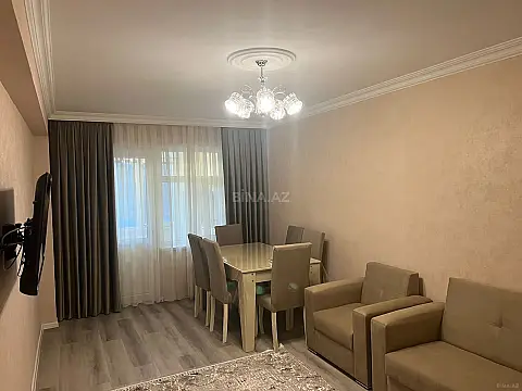 Kirayə verilir 2 otaqlı mənzil 60 m²